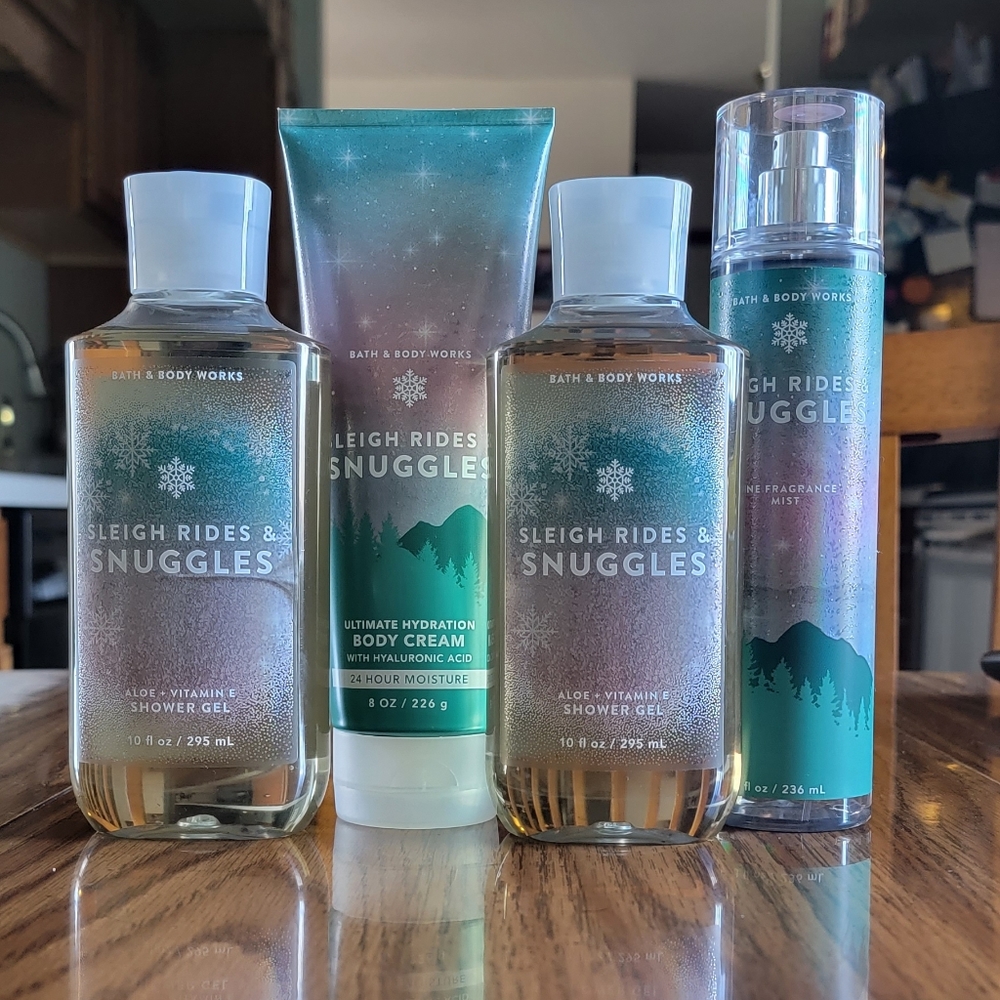 Bath and Body Works Sleigh Rides and Snuggles Body Care Set